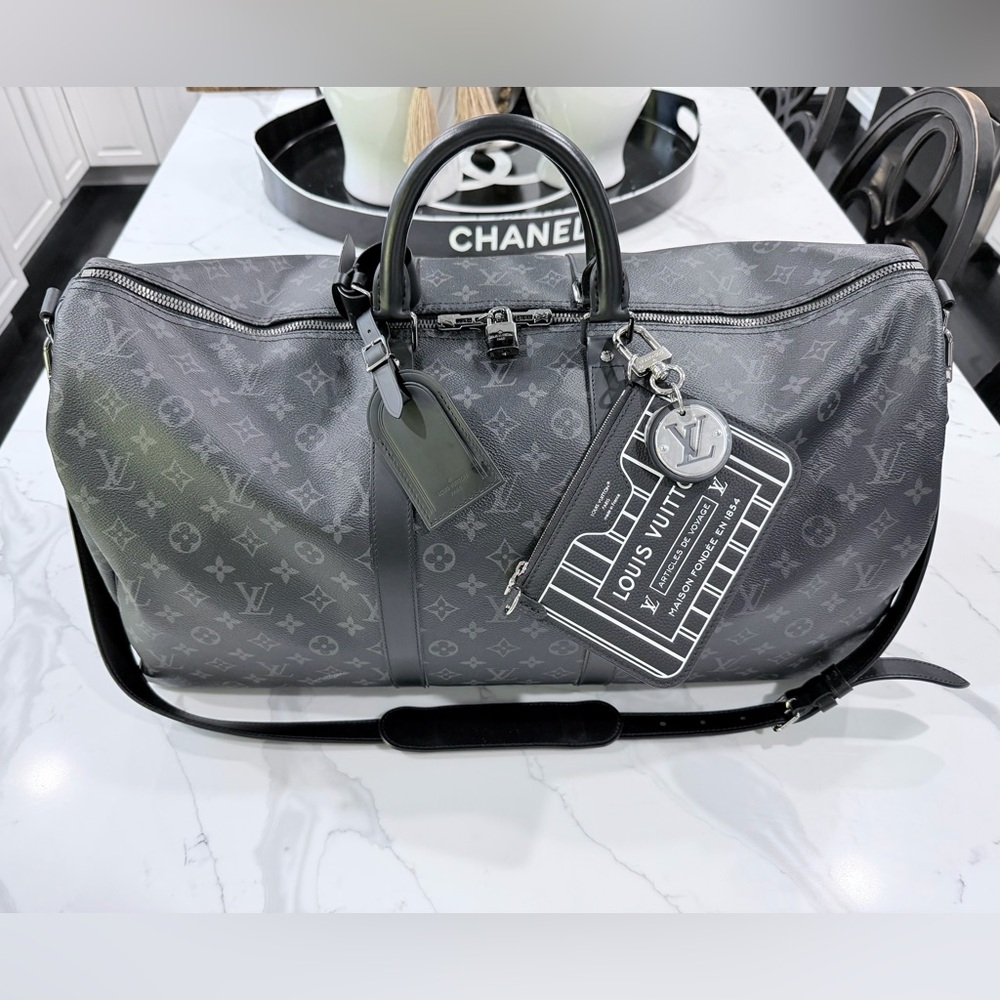 Louis Vuitton Black Monogram Eclipse Keepall Duffel with Bag Charm and Pouch 😎 - Picture 2 of 2